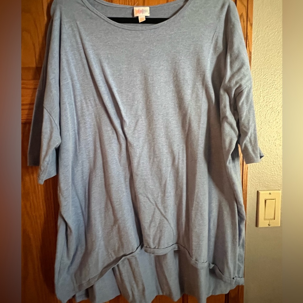 Lularoe Irma, high low tunic, 3X light blue lightly worn